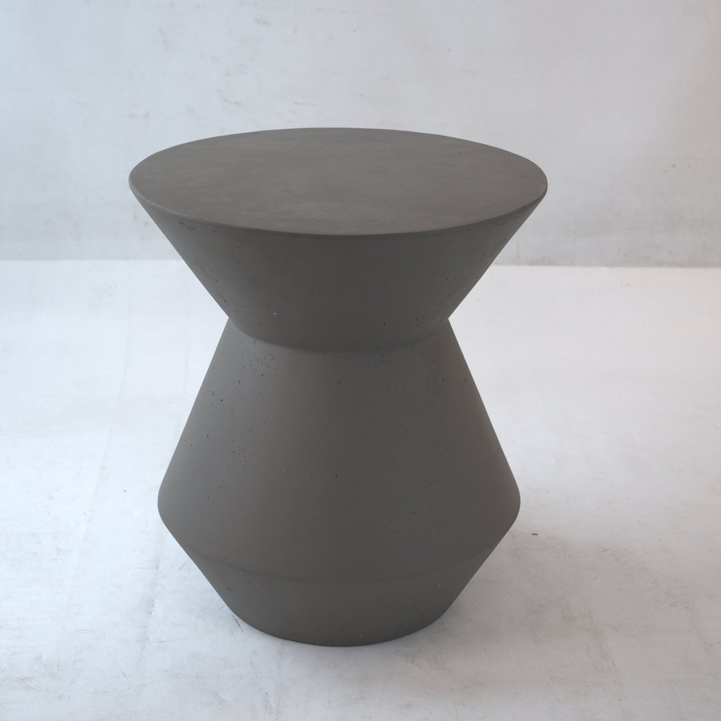 Decorative Garden Conner Table,18.1' H Modern Heavy Duty Patio Sturdy