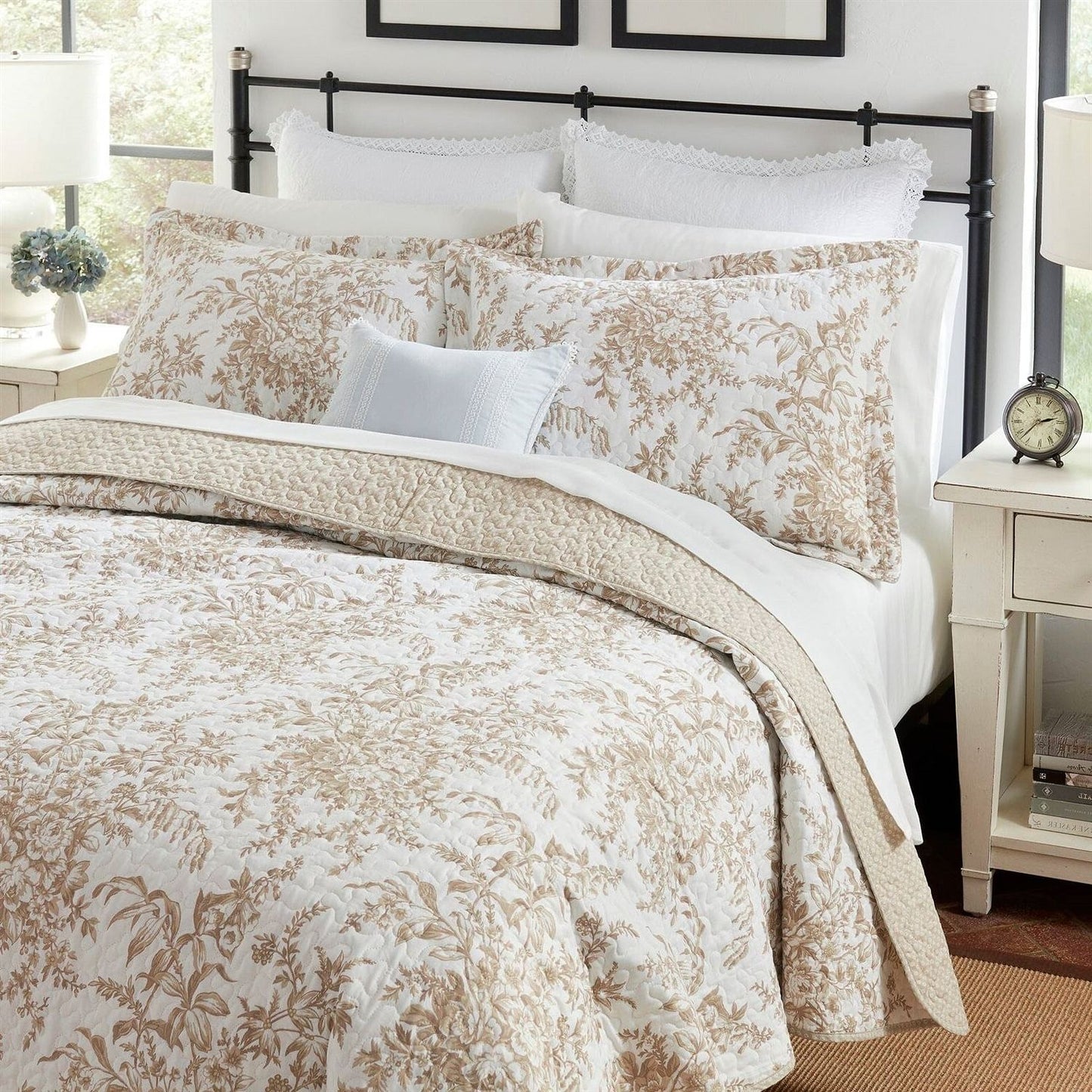 Full/Queen 3 Piece Bed-in-a-Bag Bohemian Tan Beige Floral Cotton Quilt