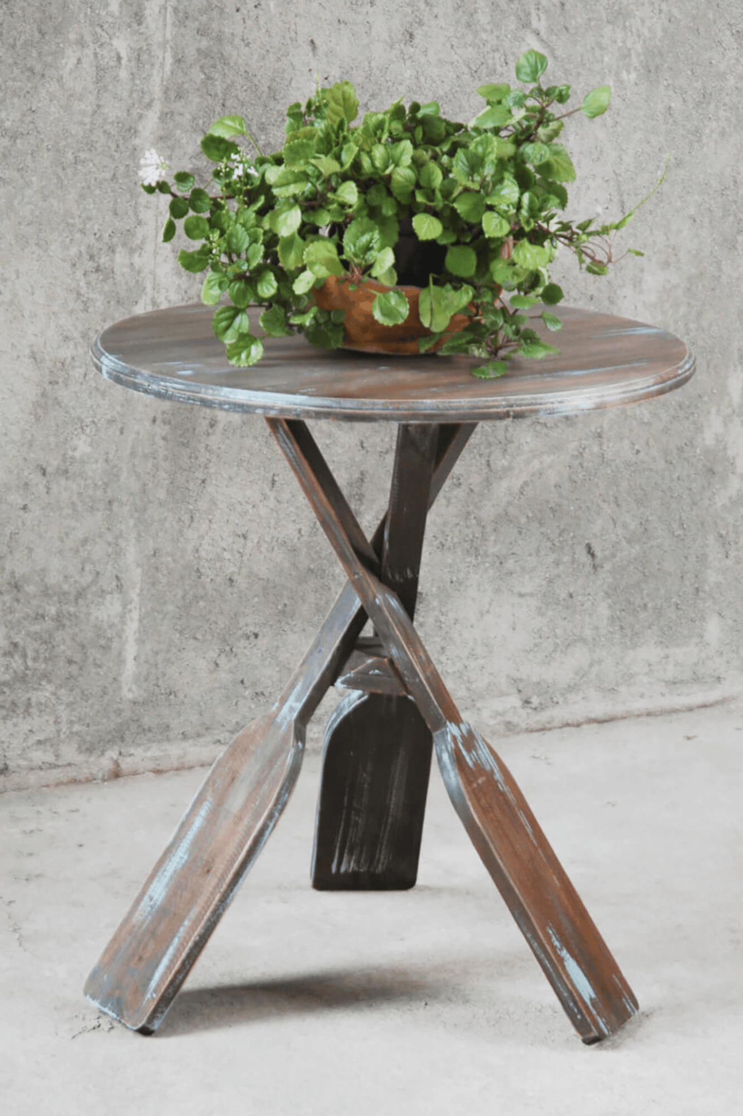 Cottage Round Boat Oar Accent Table In Distressed Brown/Blue Wood