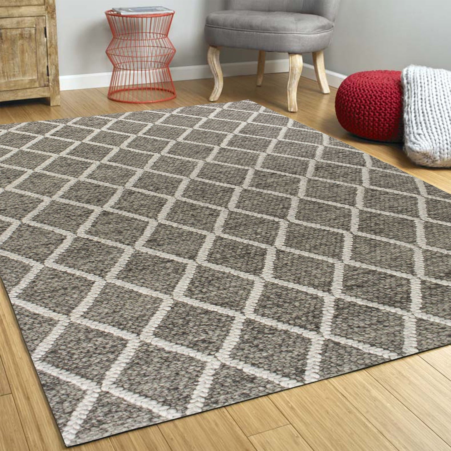8' X 10' Dark Gray And Ivory New Zealand Lambs Wool Diamond Hand Woven