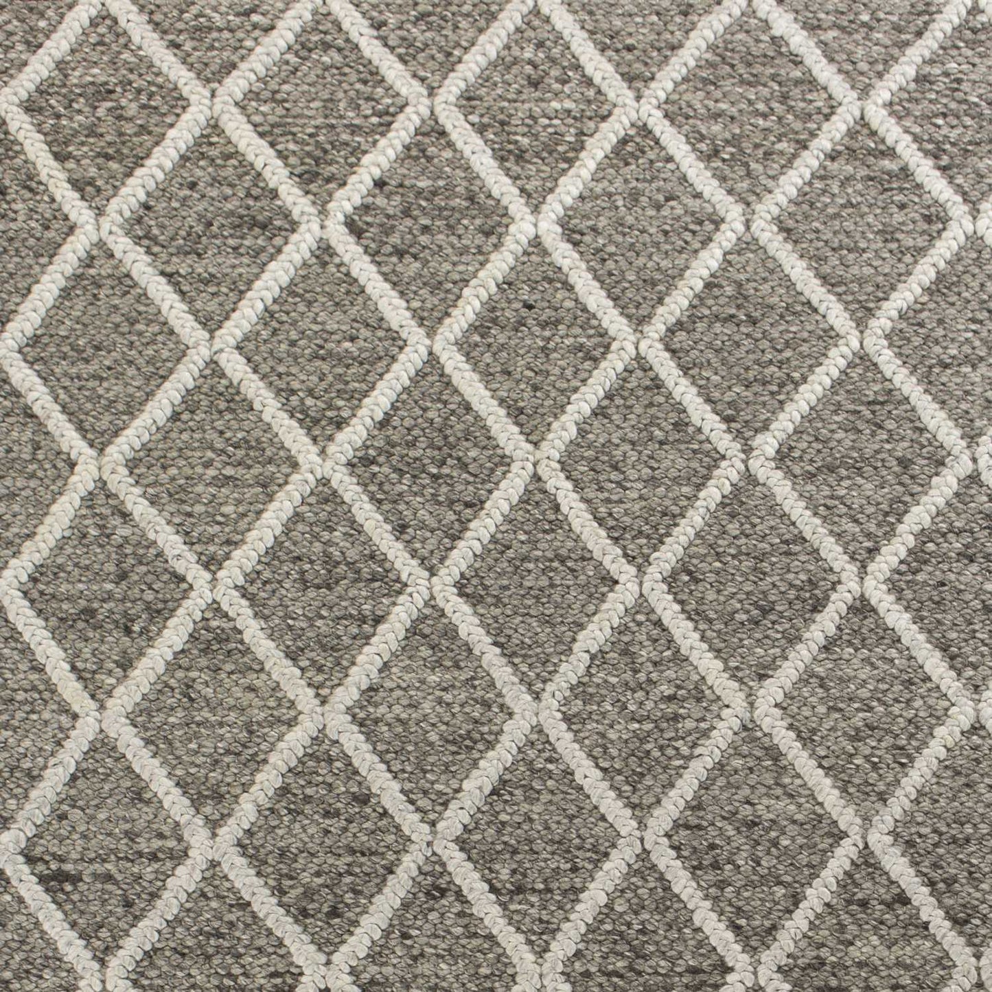8' X 10' Dark Gray And Ivory New Zealand Lambs Wool Diamond Hand Woven