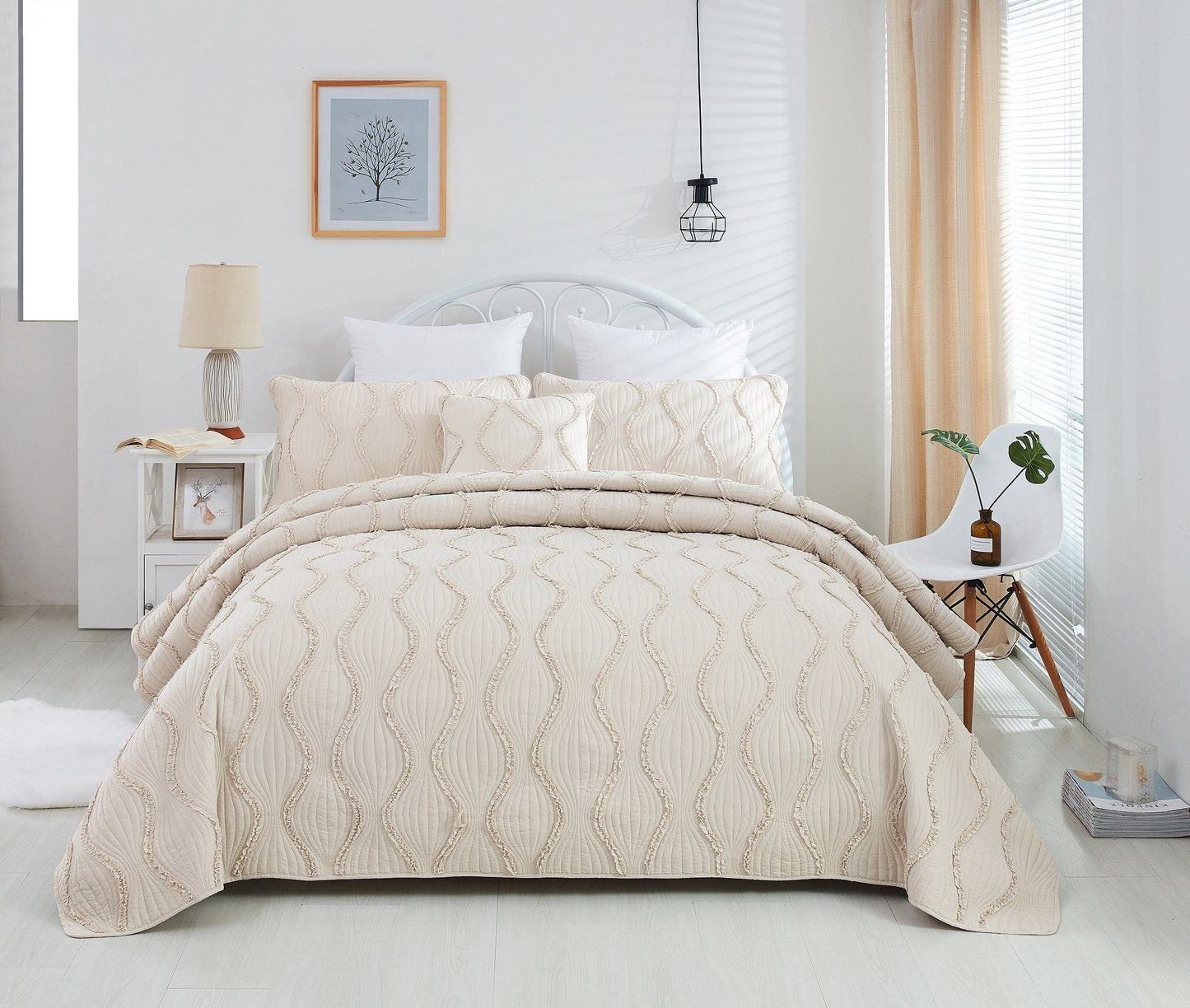 DaDa Bedding Soft Charming French Country Ruffles Quilted Cotton